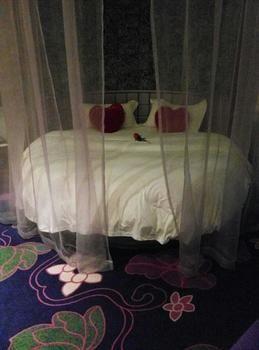 פנגואנג Miaozu Buyi Hotel מראה חיצוני תמונה